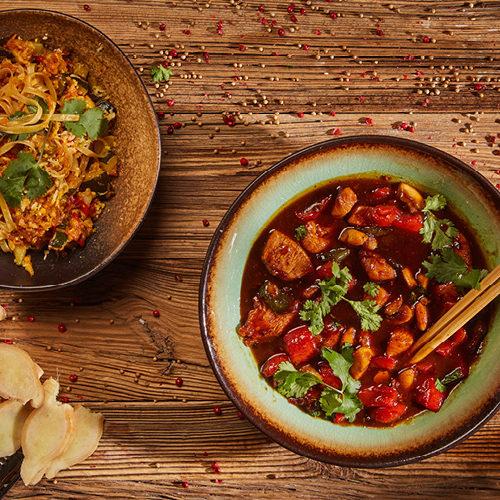 Kurczak teriyaki z pieczarkami, papryką i azjatyckim makaronem