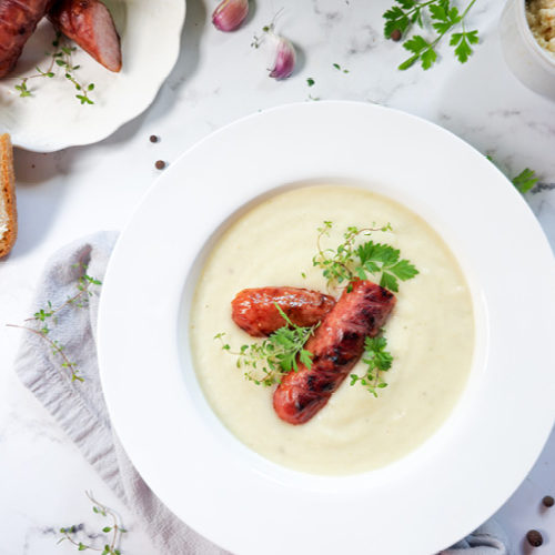 Zupa chrzanowa z grillowaną kiełbasą