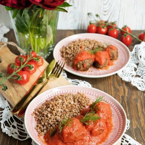 Karminadle w pomidorach