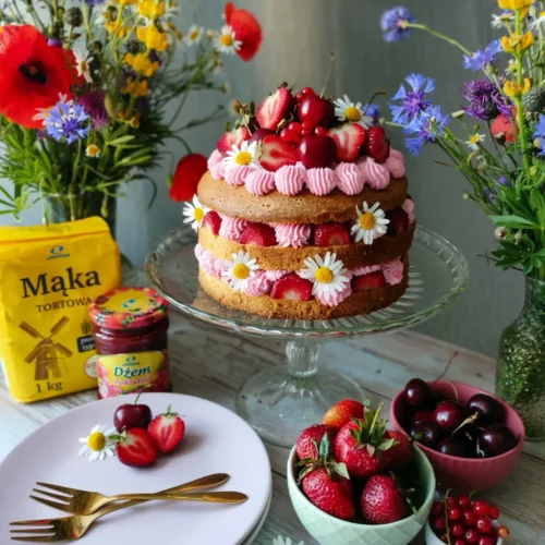 Letni tort owocowy