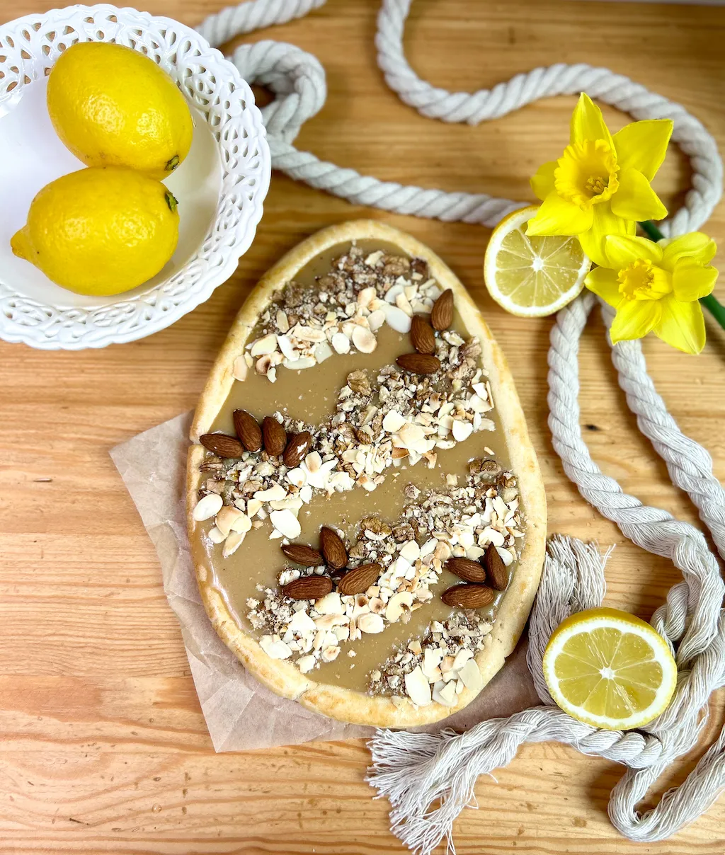 Mazurek z domowym kajmakiem