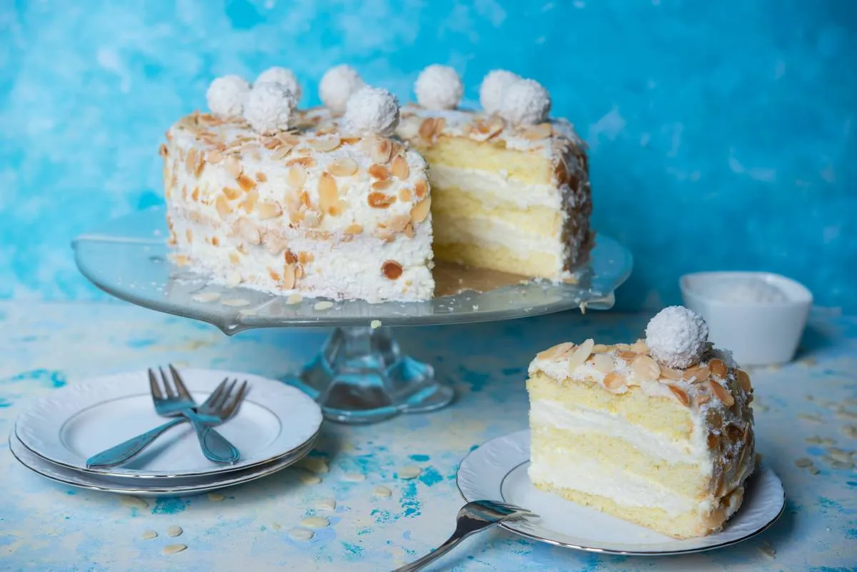 Tort kokosowy